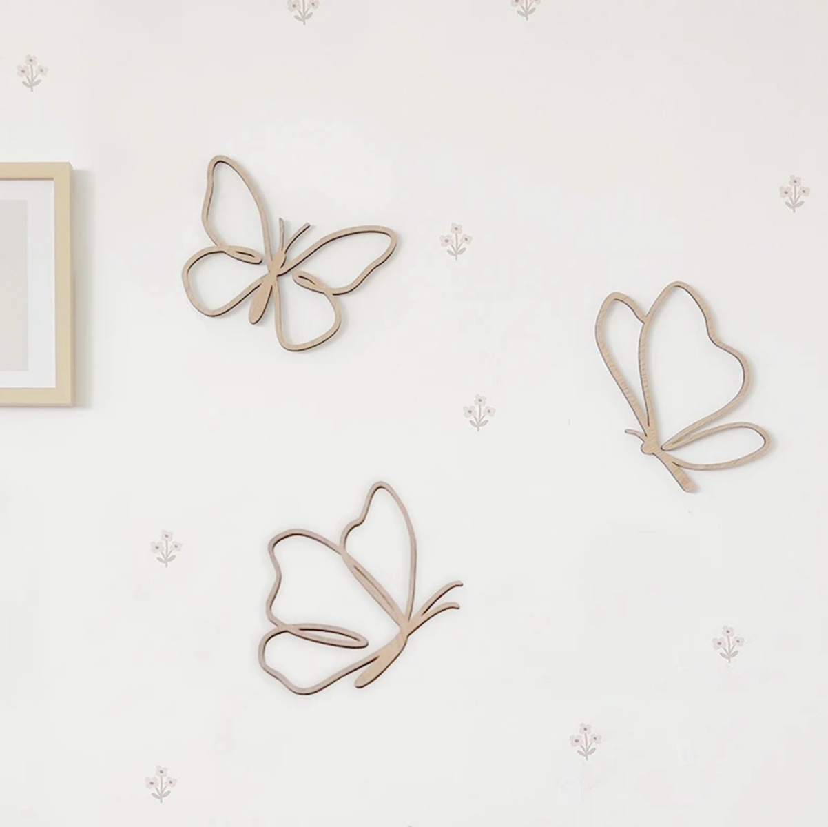 Wooden Butterflies Sign, Woode - огляд і ціна Baby Nursery Things